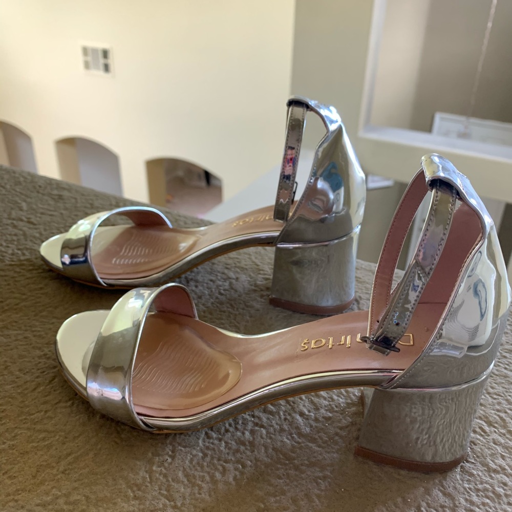 Silver heel